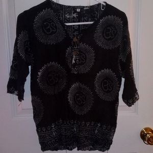 EARTHBOUND bojo quarter sleeve top.